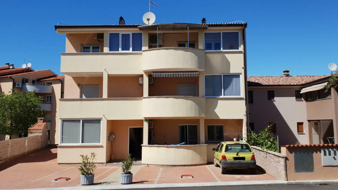 Apartment Ina Póla Kültér fotó